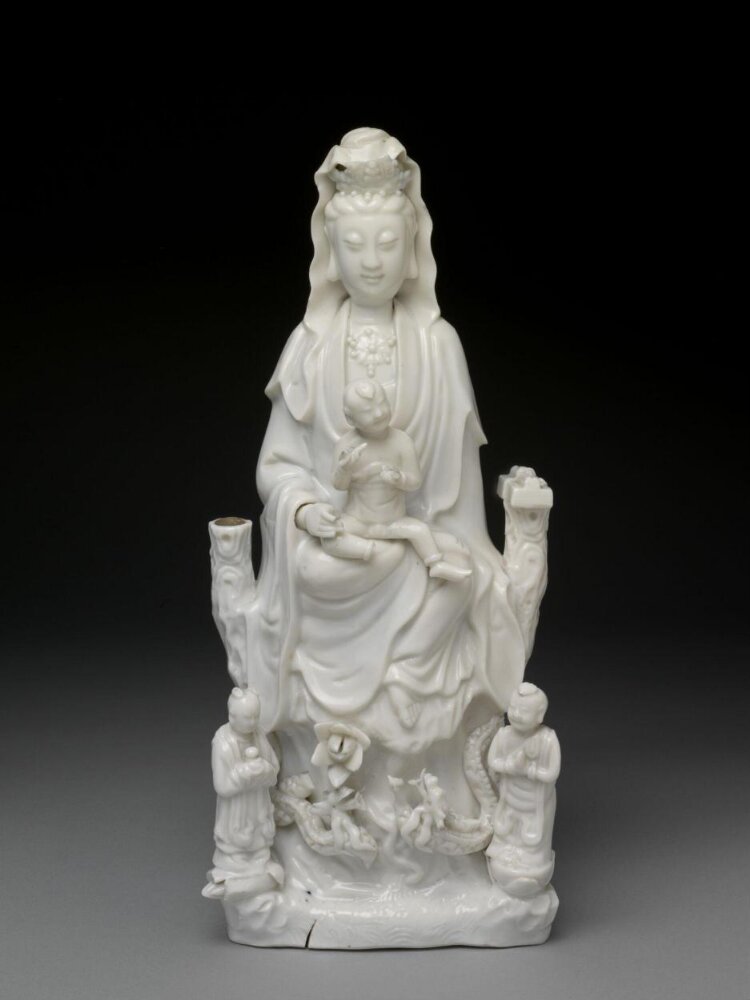 Figure: Guanyin ("Bringer of Sons"), Porcelain, Dehua ware (blanc de chine), ca. 1620–1720, H. 38 cm, Victoria and Albert Museum, 19-1886, Blanc de Chine