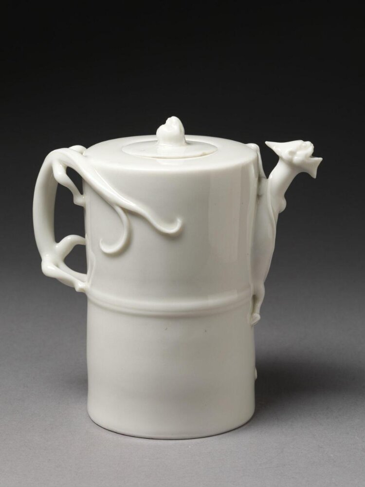 Wine Pot and Lid, Porcelain, Dehua ware (blanc de chine), 1630–1660, H. 16.5 cm, Victoria and Albert Museum, C.558&A-1910, Blanc de Chine